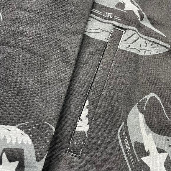 BAPE Sta Pattern Bomber Jacket Size L - Picture 6 of 11